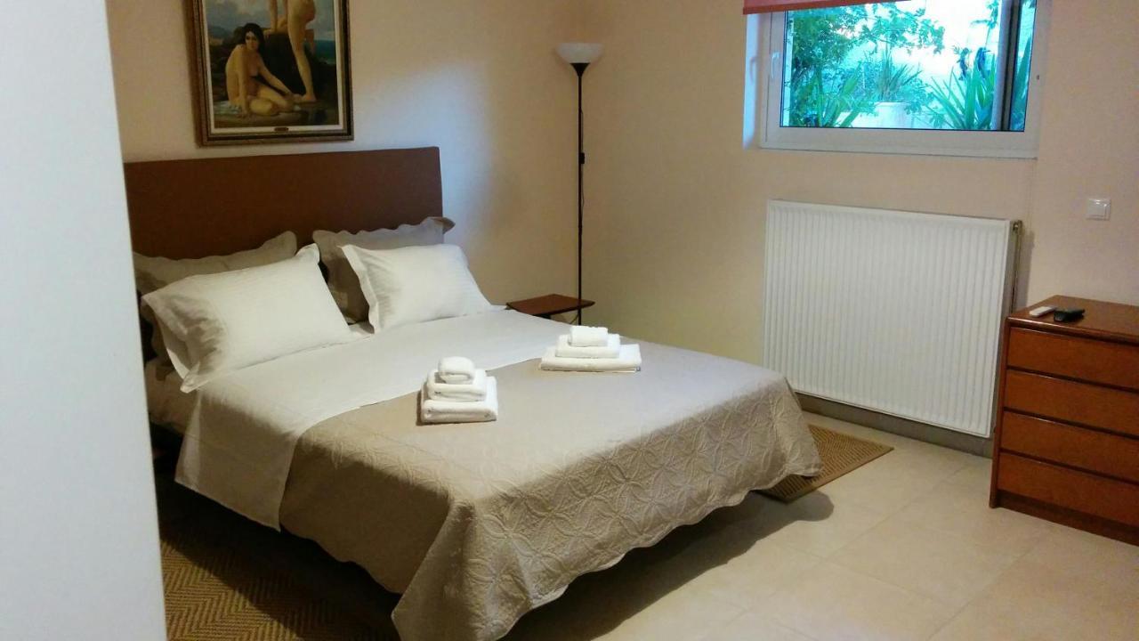 Lovely 2-Bedroom Apartment At Greek Riviera Βάρη Εξωτερικό φωτογραφία
